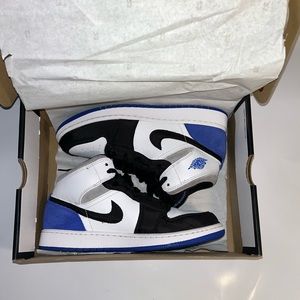 💥SOLD Air Jordan 1 Mid SE ‘Royal Black Toe’ SOLD💥